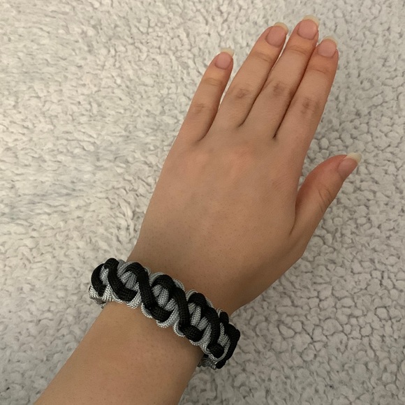 Grey and Black DNA Helix Paracord Bracelet - Picture 3 of 17